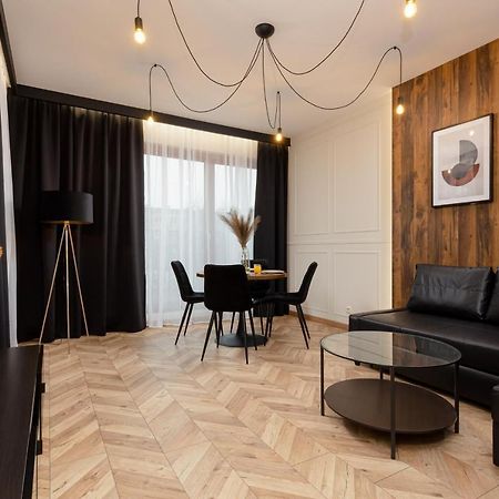 Awangarda Apartment Warsaw Ochota By Renters Prestige Varsóvia Exterior foto