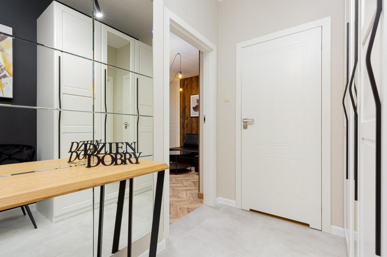 Awangarda Apartment Warsaw Ochota By Renters Prestige Varsóvia Exterior foto
